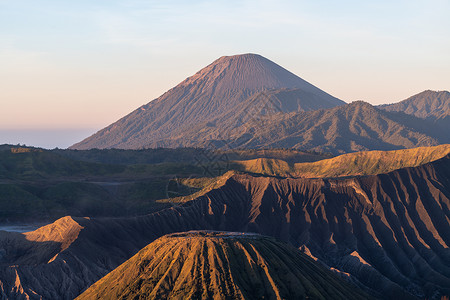 印尼布罗莫火山图片