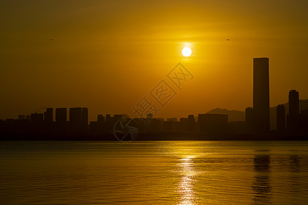 城市晚安黄昏深圳海上城市背景