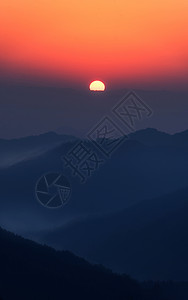 水墨山水水墨风航拍安徽休宁县木梨硔风光背景