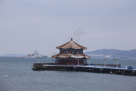 青岛栈桥雪景青岛旅游高清图片素材