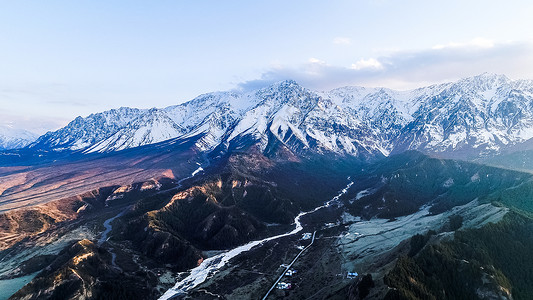 祁连山脉雪山航拍高清图片