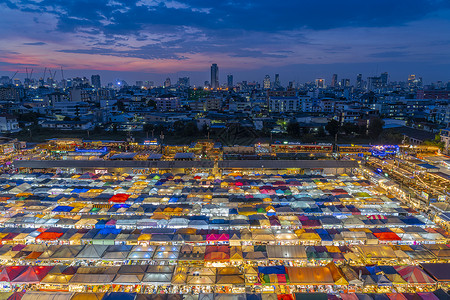 奈达泰国首都曼谷火车夜市背景