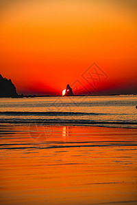 青岛石老人海水浴场海上日出中国十大最美日出观赏地背景图片