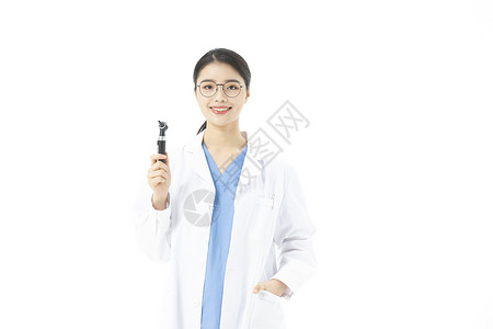 女性医生拿着耳道观察器图片