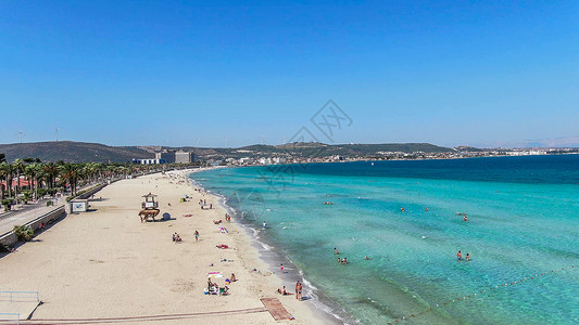 航拍爱琴海度假休闲白沙滩背景图片