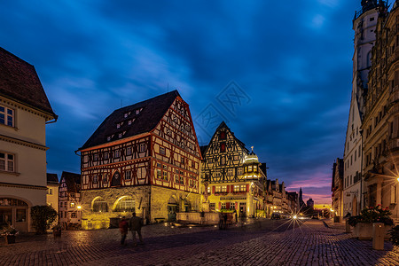 德国罗腾堡城市夜景高清图片