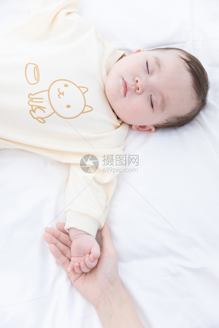 婴儿睡觉睡眠手部特写图片
