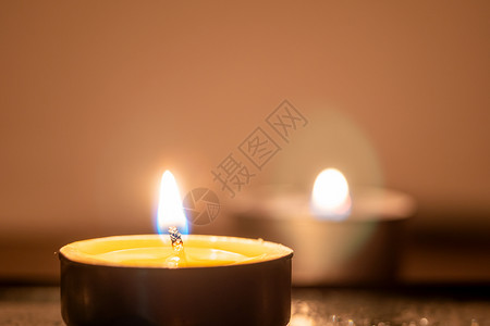 蜡烛烛光背景图片