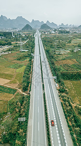 高速公路航拍公路运输交通图片