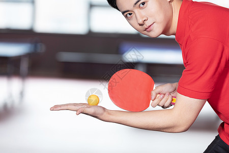 发球的乒乓球运动员形象图片