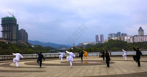 晨练盘州市太极拳图片素材