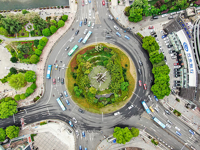 俯拍公路转盘背景图片