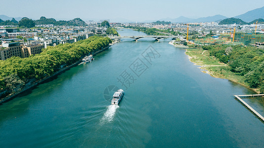 航拍桂林风光旅游游船漓江象鼻山解放桥天际线高清图片素材