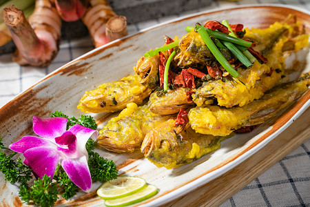油炸小黄鱼最喜欢的泰国菜高清图片