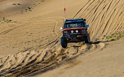 越野赛车内蒙古库布其沙漠汽车拉力赛背景