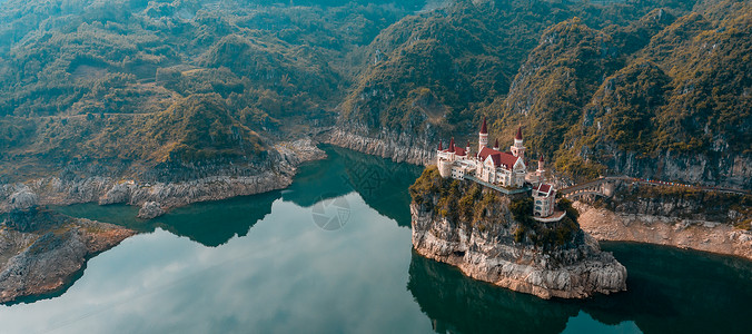 吉隆堡度假村贵州兴义万峰湖航拍拍摄城堡背景