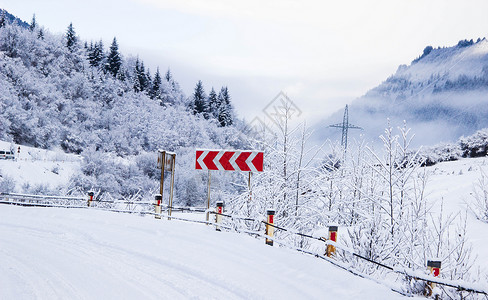 格鲁吉亚乌树故里雪景高清图片