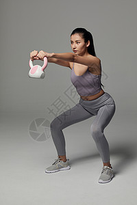女性健身壶铃训练 图片