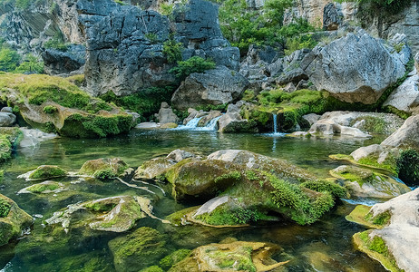 清澈的河水贵州河谷冰臼背景