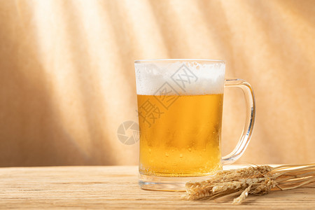 夏日饮品啤酒图片