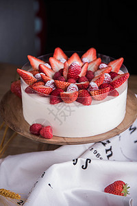 草莓蛋糕店名片法式草莓蛋糕甜品背景
