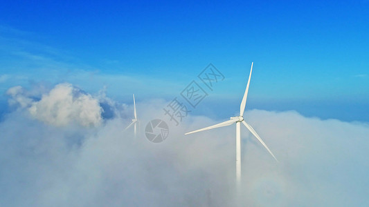 能源可持续风车山的蓝天背景