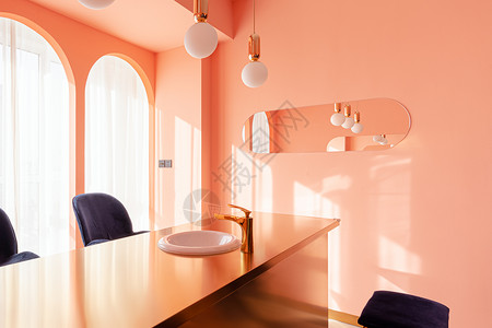 室内设计粉蓝撞色风格餐桌图片