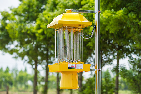 太阳能杀虫灯太阳能农田防虫设备背景
