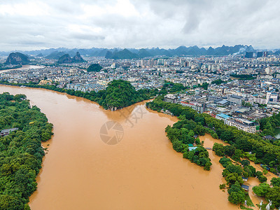 夏季南方暴雨洪涝灾害桂林漓江洪峰象鼻山极端气候高清图片素材