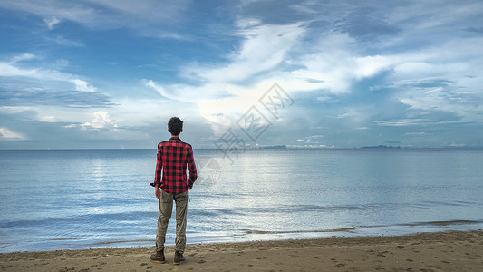 少年背影海边少年人像背景