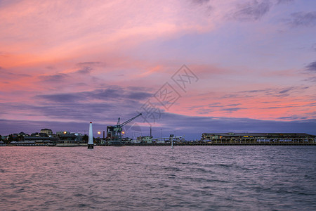 彩色质感背景澳大利亚墨尔本王子港日落美景背景