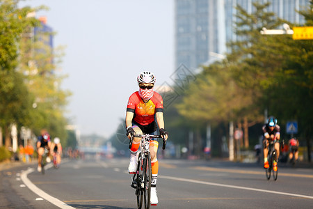 骑行者骑自行车三项高清图片