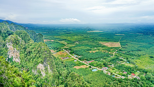 泰国航拍在泰国甲米虎窟寺空中寺庙航拍周边农业种植田园风光背景