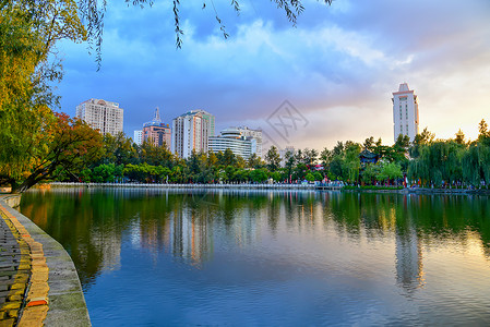 鸣翠湖昆明翠湖公园背景