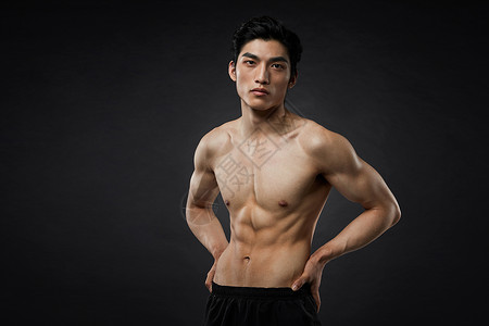 运动男性肌肉展示锻炼高清图片素材
