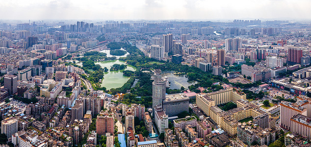 航拍广州花湖公园城市建筑群全景背景图片
