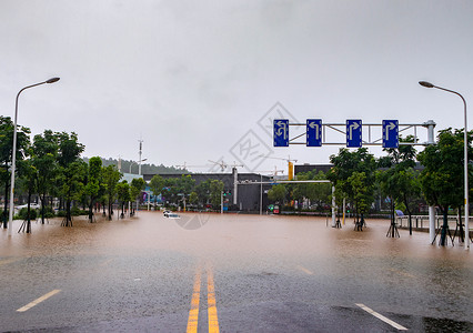 城市暴雨街道洪水内涝城市内涝高清图片素材