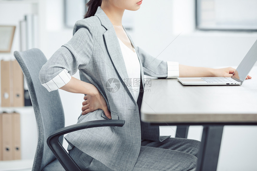 亚健康白领商务女性腰部疼痛图片