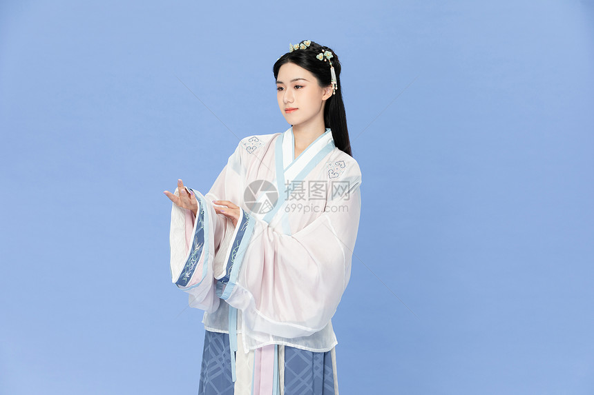  古风汉服美女遮袖子图片