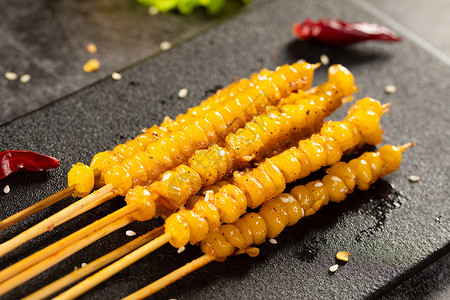 玉米粒烤串夏季玉米串高清图片