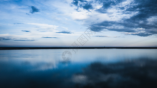 新疆乌伦古湖航拍高清图片