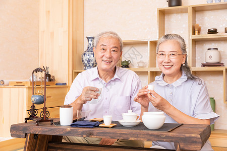老年夫妇茶室品茶喝茶茶道高清图片素材