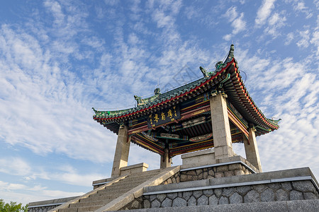 鸽子蓝天北戴河鸽子王鹰角亭背景