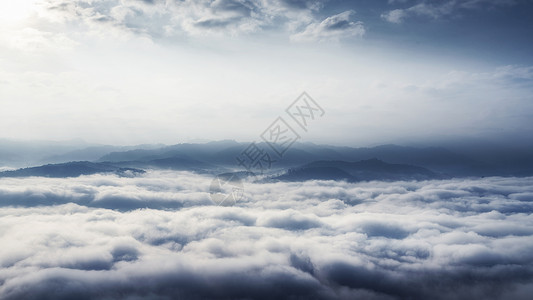 山巅山峦黎明清晨云海云层自然风光图片