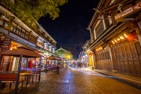 古城夜景街道大理古城夜景长时间曝光背景