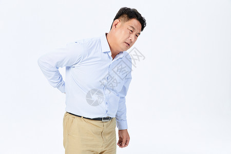 腰肌劳损的中年男性高清图片
