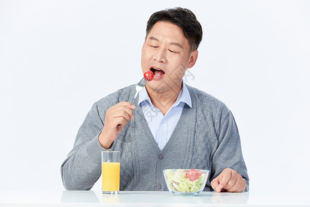 中年男性健康饮食背景图片