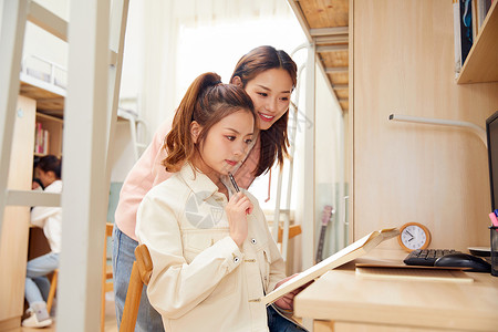 毕业后宿舍女学生宿舍学习背景