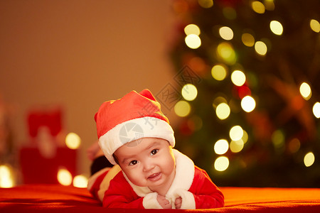 圣诞兔女郎写真圣诞节穿圣诞服的可爱婴儿背景