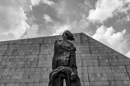 侵华南京大屠杀纪念馆雕像背景